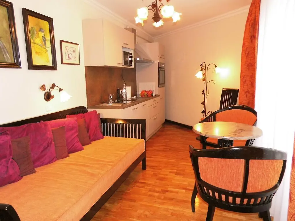 Aparthotel Guzulka & Restaurant Berlino